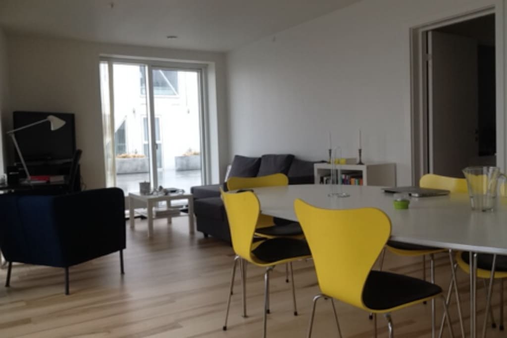 Køkken-alrum / living room