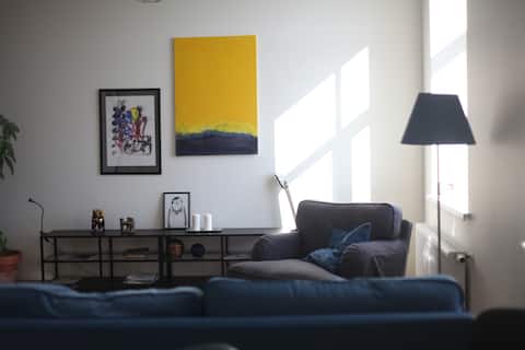 Central and bright studio apartment