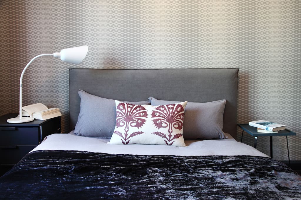 Schönes Designer Bett von Gervasoni.