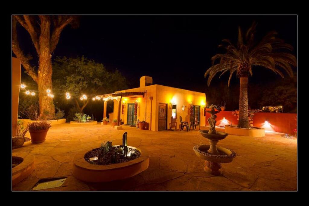 The Casita Del Rey guest house.