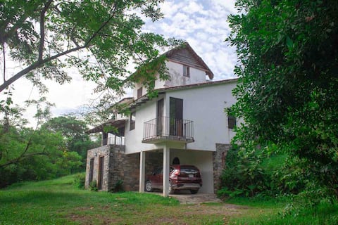 Casa Camino a Las Pozas, Xilitla, SLP