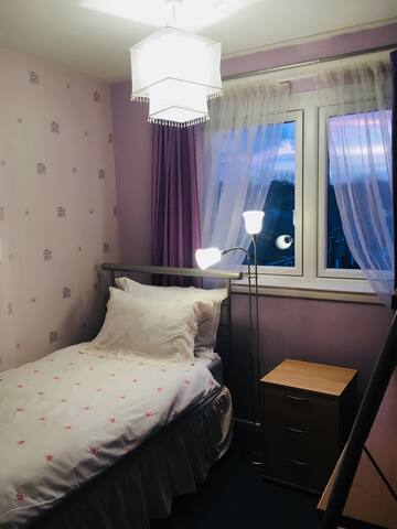 Newcastle City Centre Room 
with a View (R2)