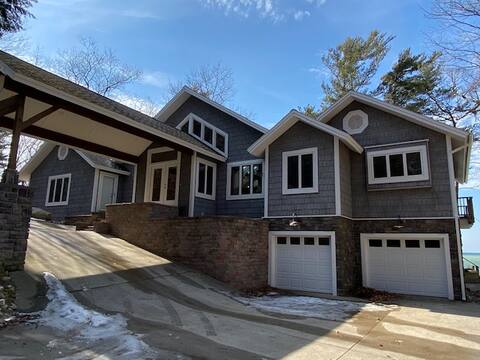 Amazing Lake MI home with beach, deck, balconies