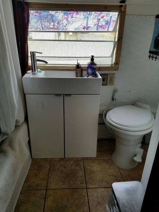 full bathroom