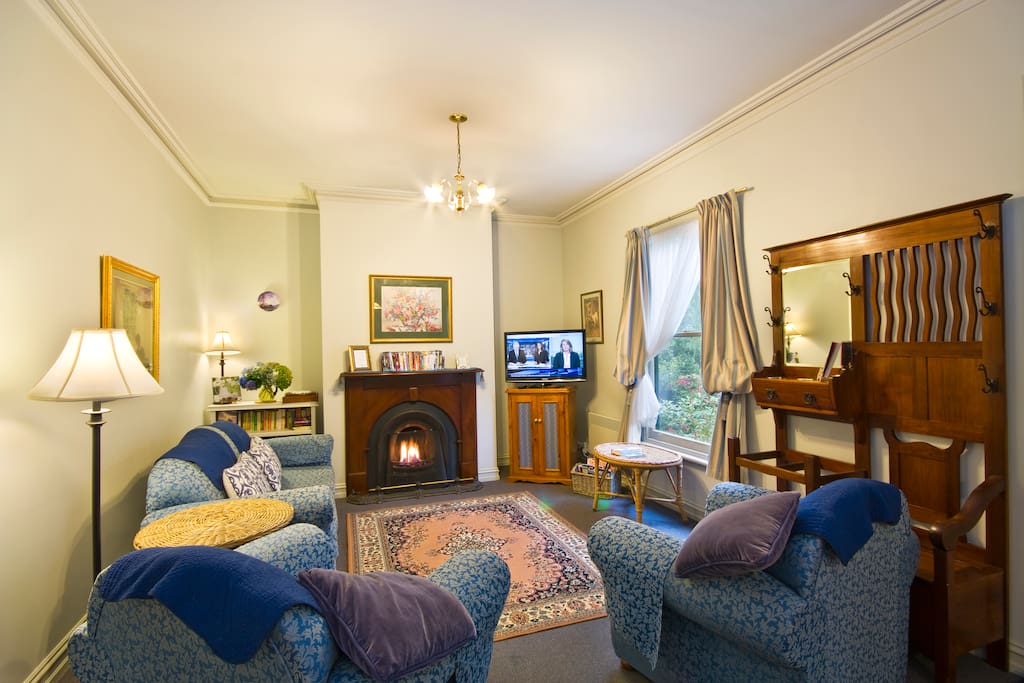 Loungeroom,comfy couches and character.