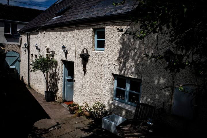 Quirky House Nr Beach Woodburners Houses For Rent In Llantwit
