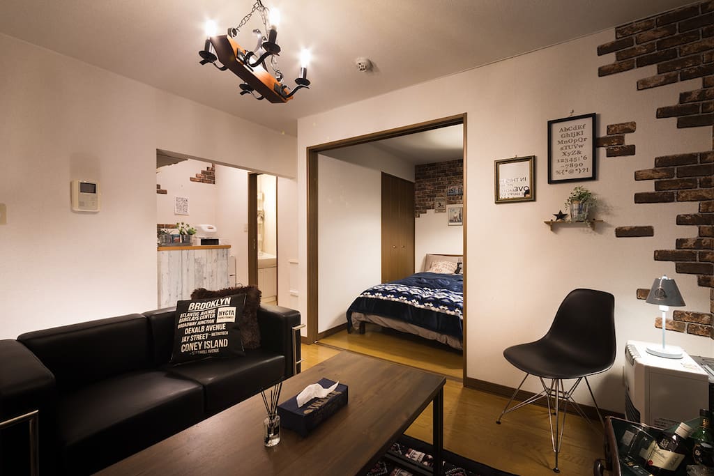 Cozy room for 1~6 guests.