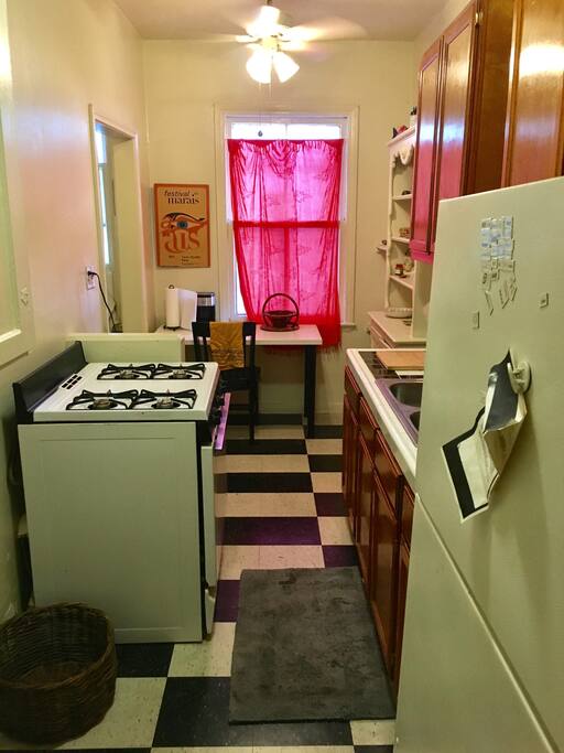 Full Kitchen