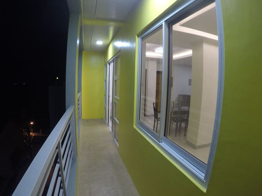 balcony