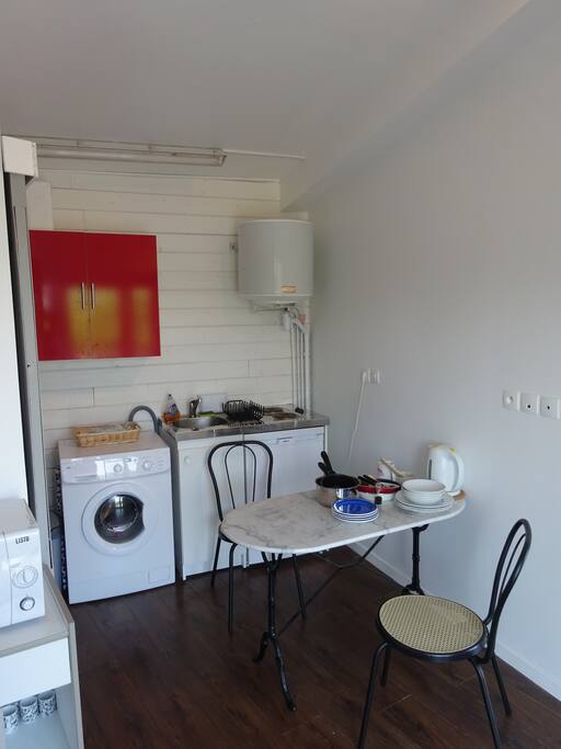 Kitchenette