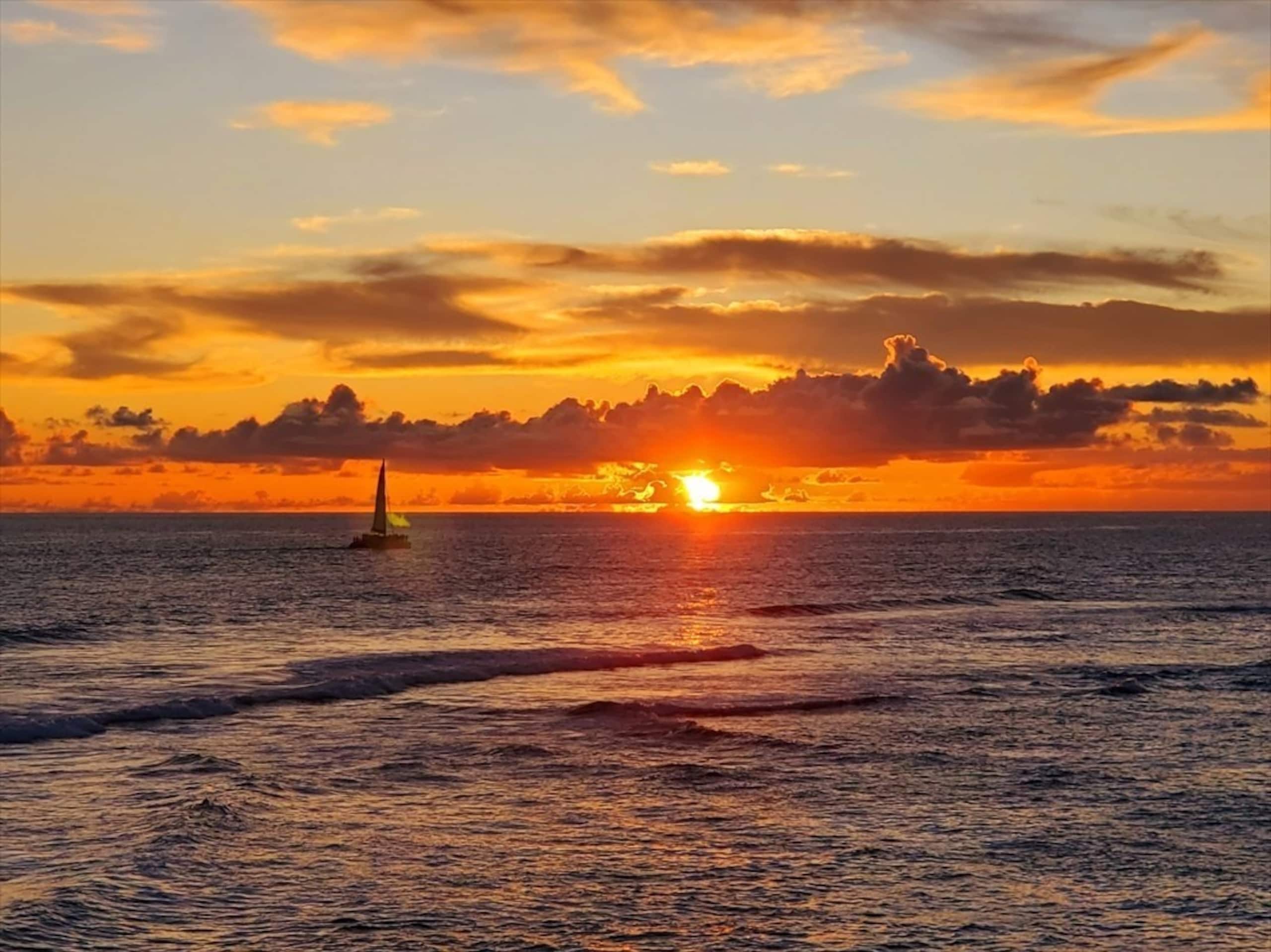 Ocean Front, Kuhio Shores, 30 ft to the water A/C - Photo 20