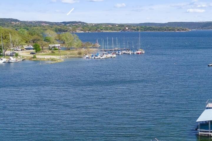 Pool Canyon Lodge on Lake Travis, Austin Texas gallery image 4