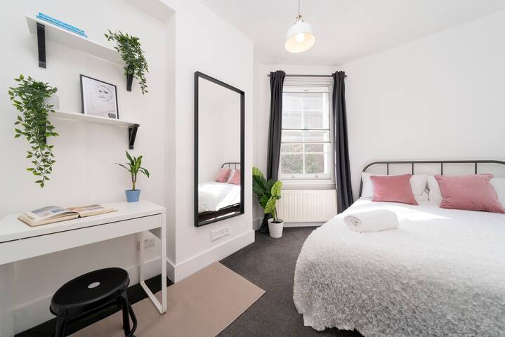 West End Nest gallery image 3