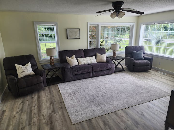 Valley View House - Harrison, AR
