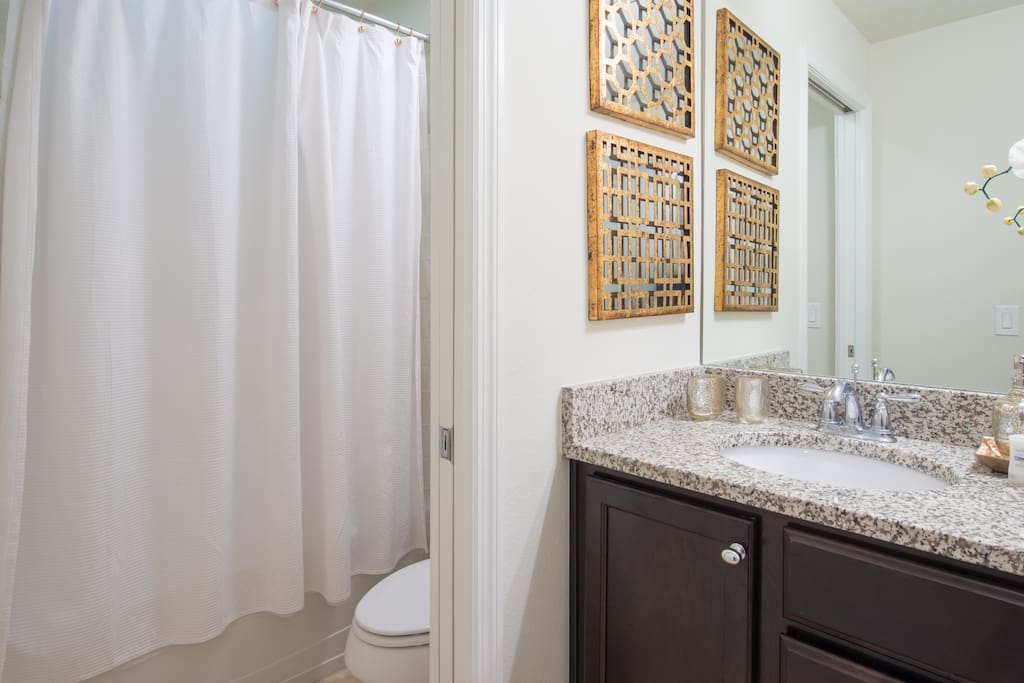 Bathroom 2 (upstairs)