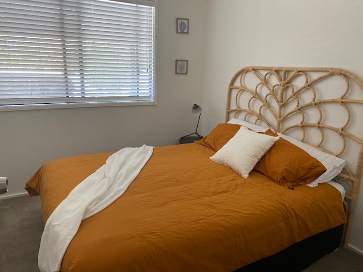 Dhomë gjumi me 2 krevate dopio "queen"