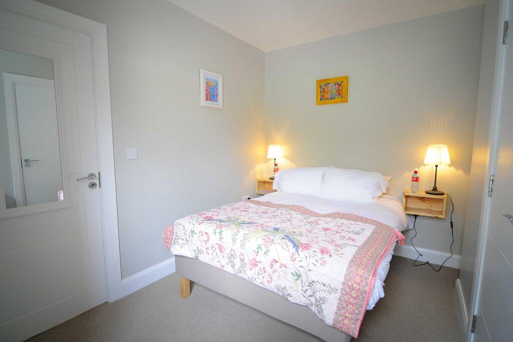 Double Room (Max Occupancy 2 People)