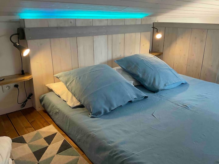 เตียงชั้นลอยขนาด 160 ซม. 