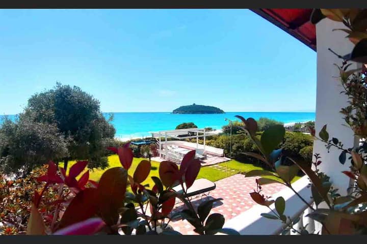 Luxury apartment on the sea!!!