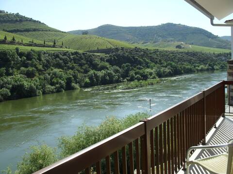 Apartamento T1 with river view