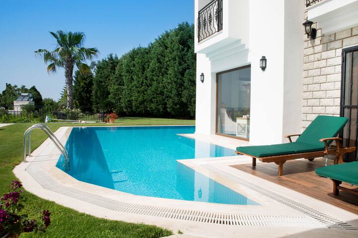 Important Group Travel managed Airbnb listing 1