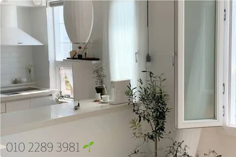 Spacious terrace (barbecue. Kintex 15 minutes)