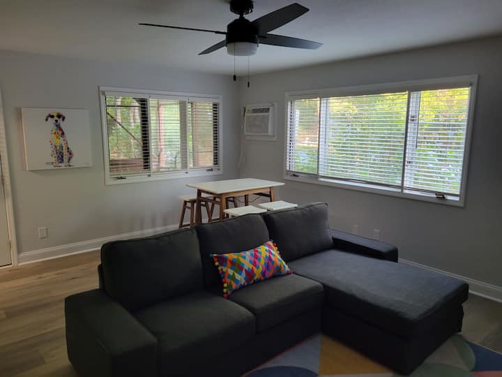 Amelia's Apartment - 2 Bed/1ba
Wi-fi, Tv, Kitchen, W/d, Patio - Helen, GA