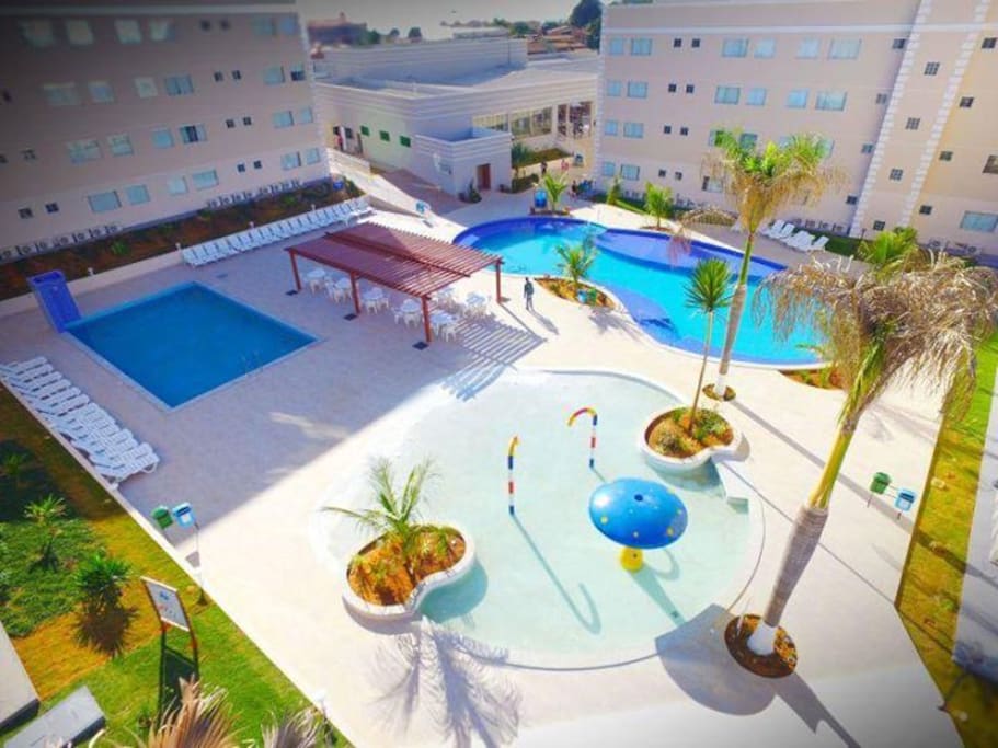 Piscinas de água quente e fria