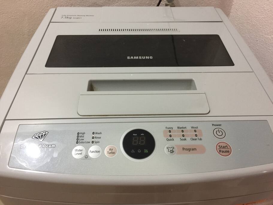 WASHING MACHINE