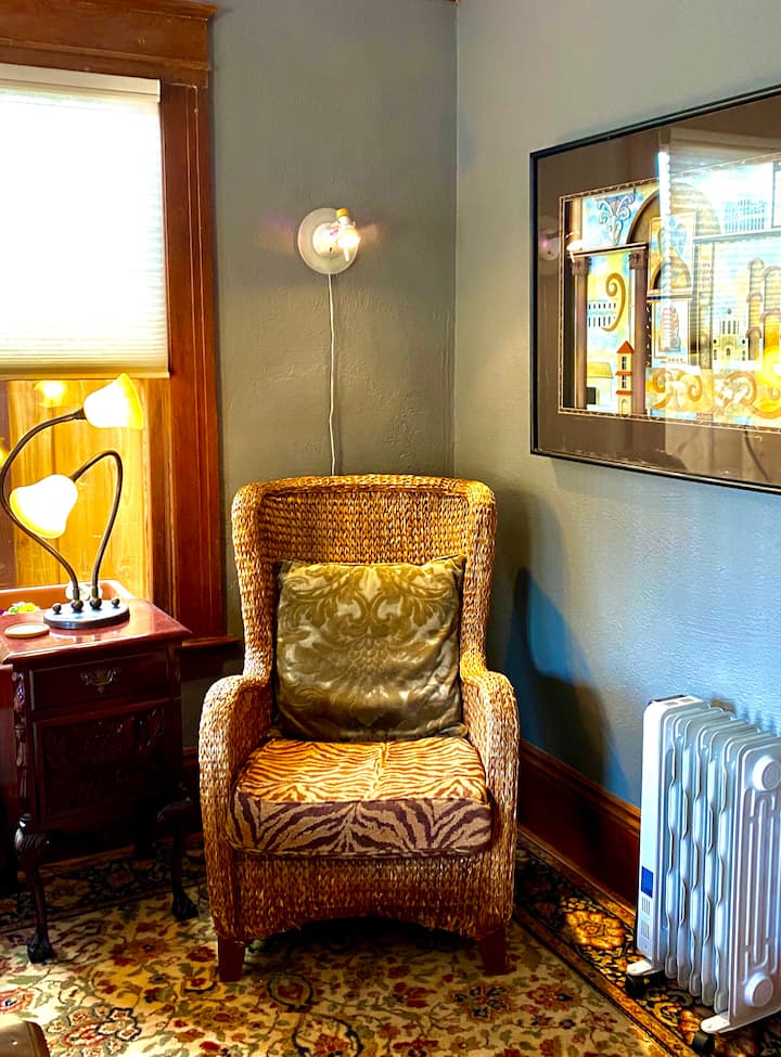 Vintage Charm Close To Downtown And Beaches - Santa Cruz, CA