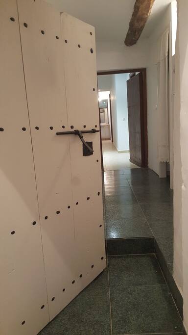 Acceso Apartamento 1A