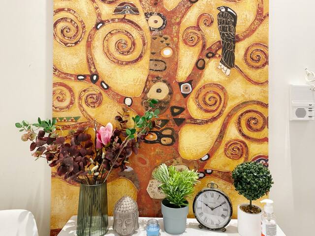 near Acropolis Connie’s 2 bedrooms apt in Koukaki