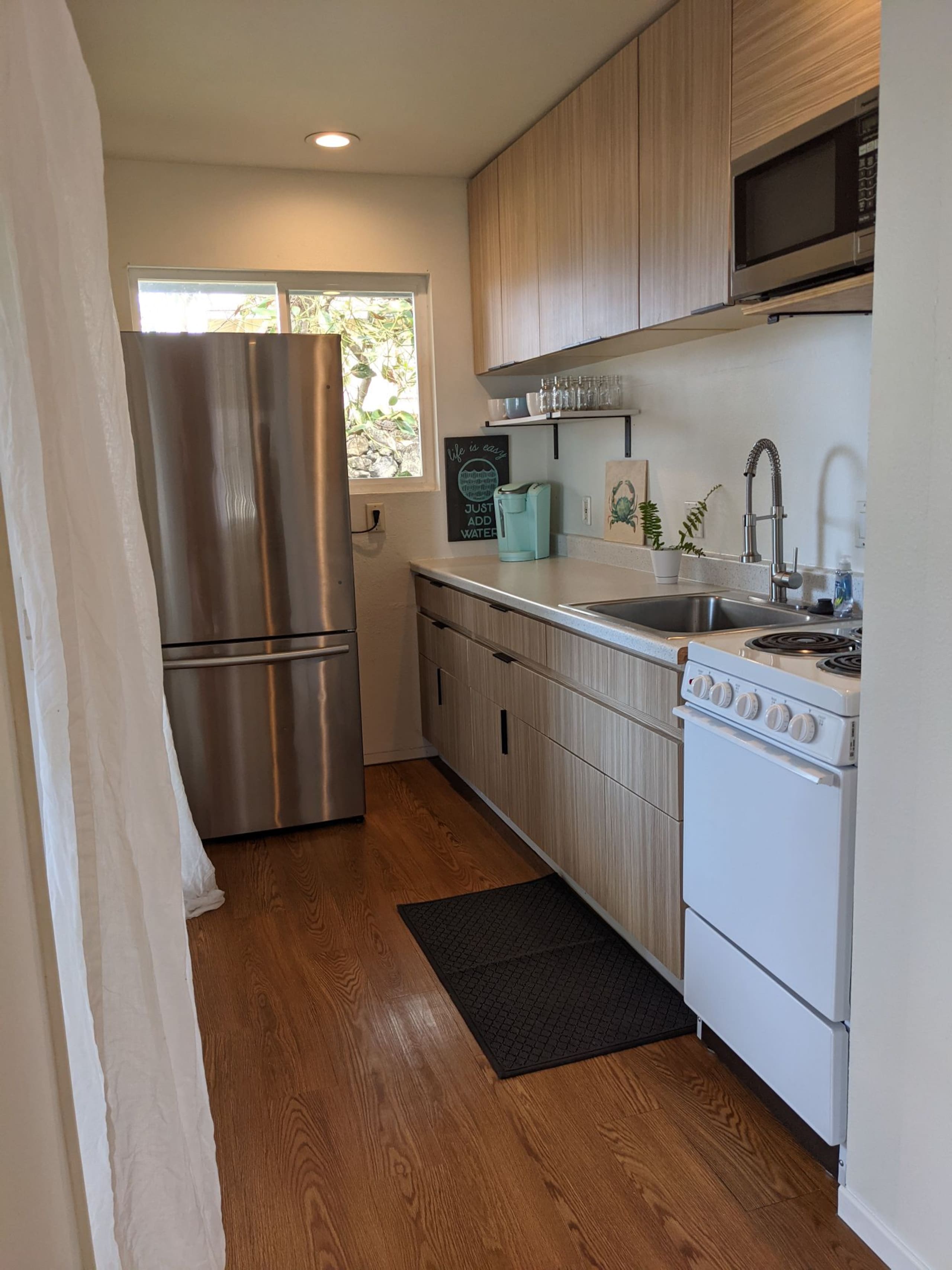 Guesthouse in Kailua-Kona · ★4.99 · 2 bedrooms · 2 beds · 1 bath - Image 11