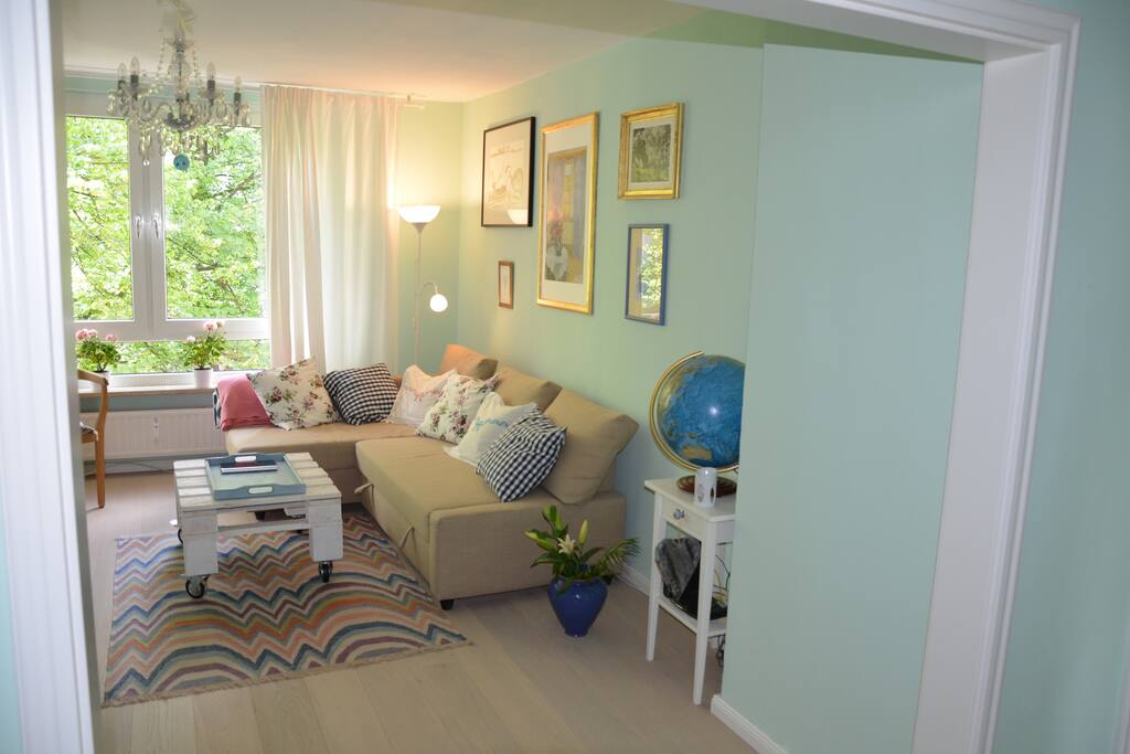 Living room / Wohnzimmer
