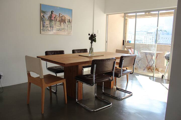 No load-shedding spacious city oasis w/ epic views gallery image 4