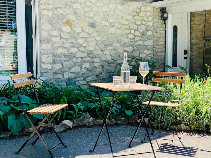 AirBnB Elora Victoria Street Retreat Apartments for Rent in Elora