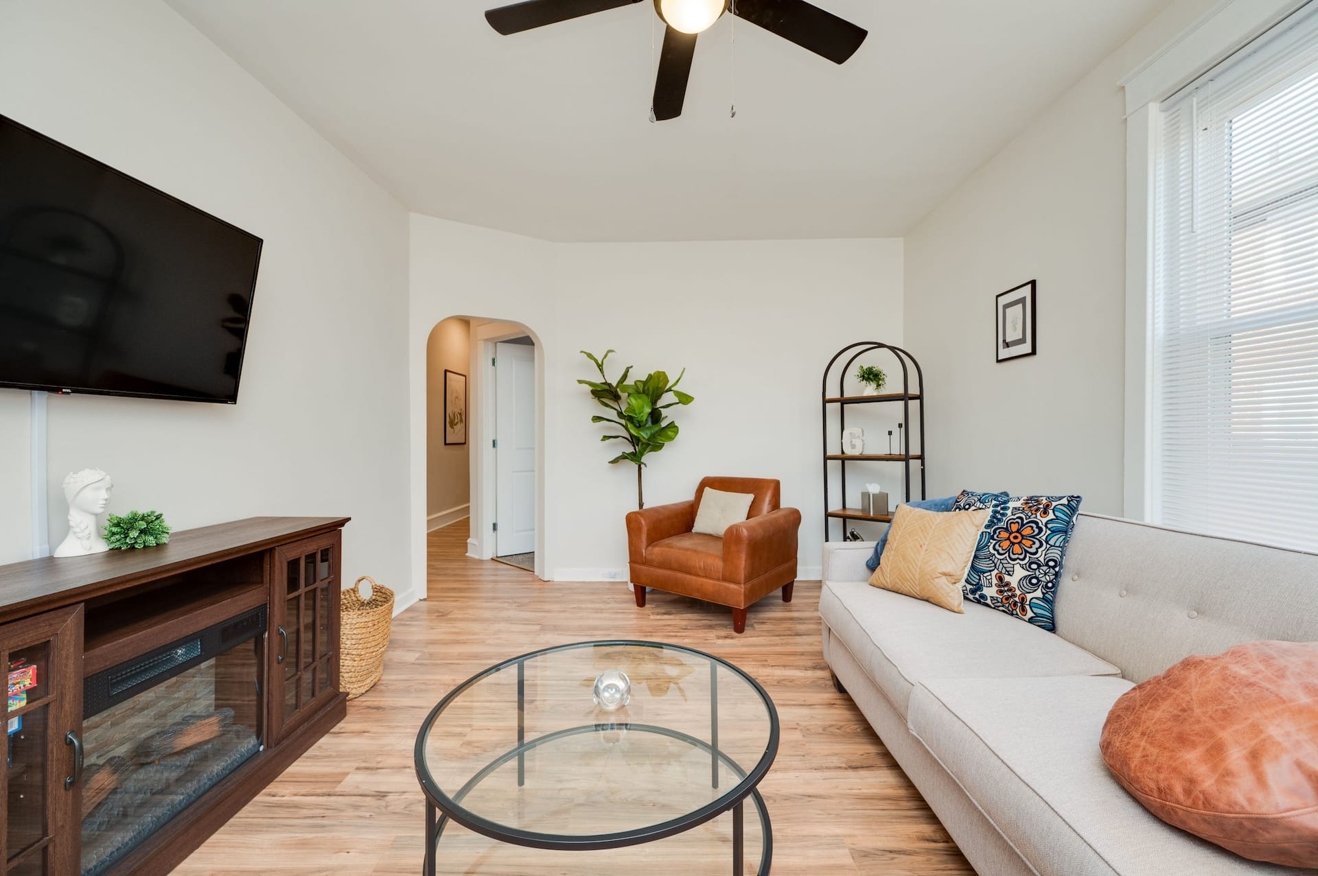 The Garden Spot Monstera Suite Free parking