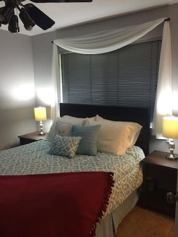 antonio san airbnb tx texas airport stay places room