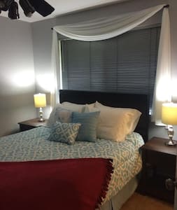 Peaceful country living 10 mins from Airport