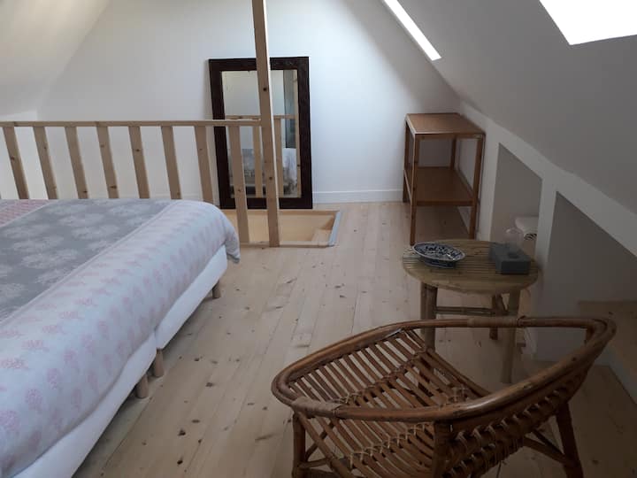 Светъл главен апартамент.