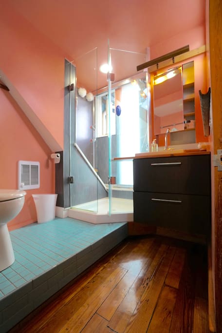 bright bath room