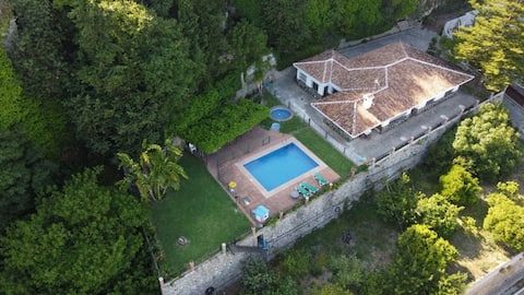 Casa Paca Perea (Accommodation with private pool)