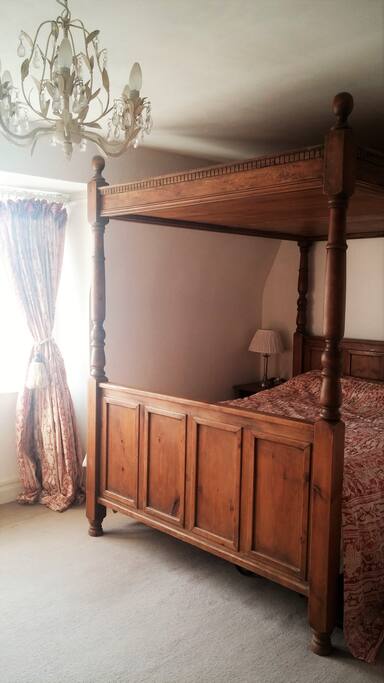 King size four poster