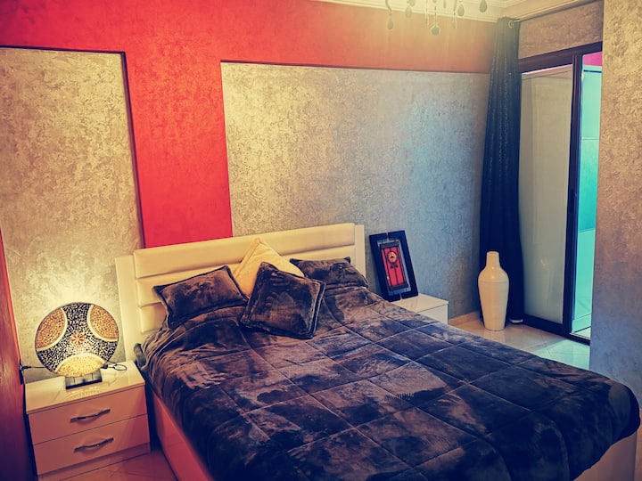 卧室1 ，
我们向您保证，羽绒被床单枕套经过系统清洁和更换，让您感到舒适。