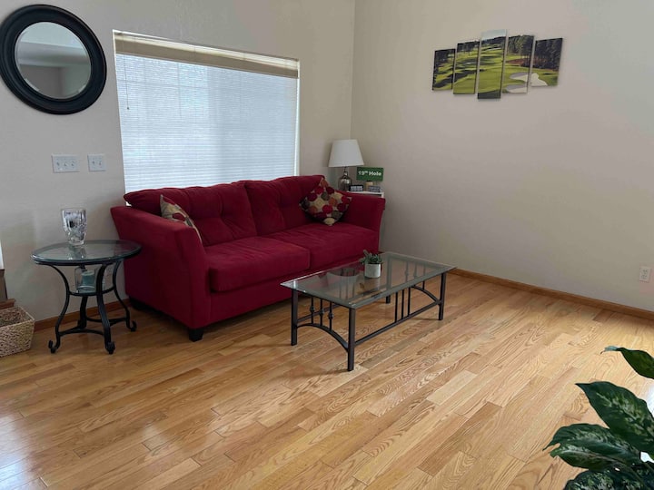 3 Bedroom In Thornton, Co With New Hot Tub! - Thornton, CO