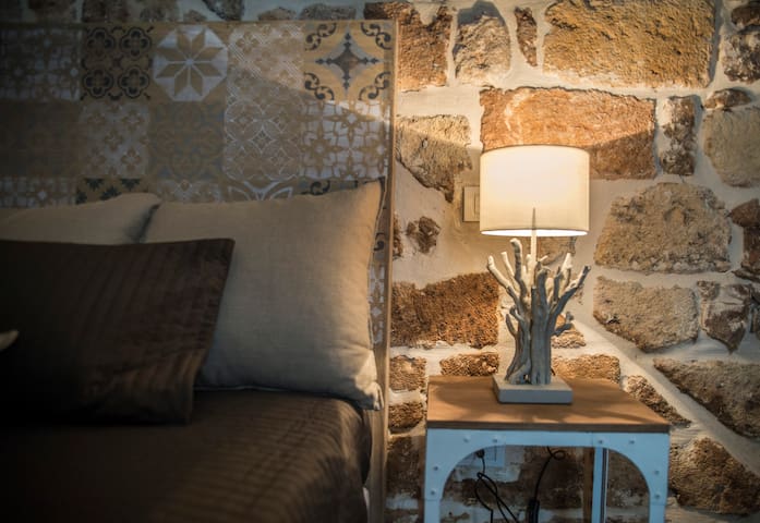 Home Village B&B – Room Emiliano