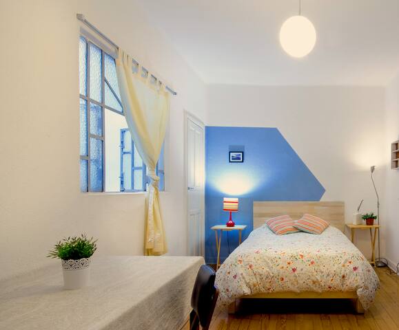 Cozy House with Roofterrace group 29 pax Center DF gallery image 4