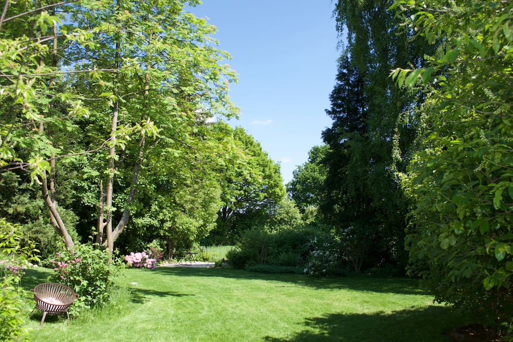 Der Garten von rechts.