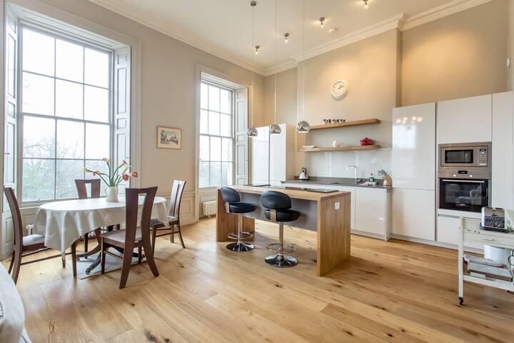 Queen Street One Apartment gallery image 4