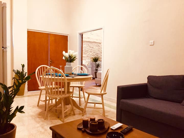 Изглед към всекидневната